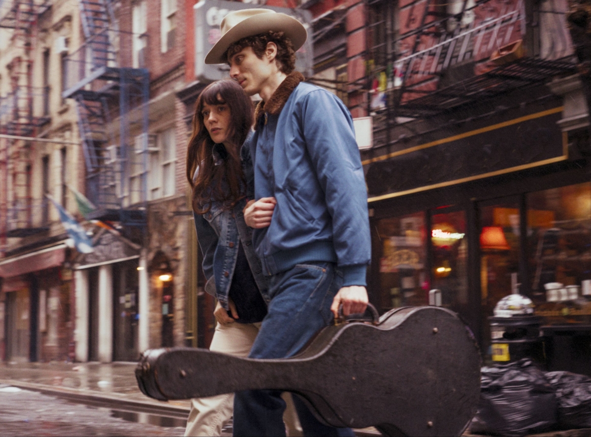 Levis Vintage cowboys 60s man woman guitar denim city