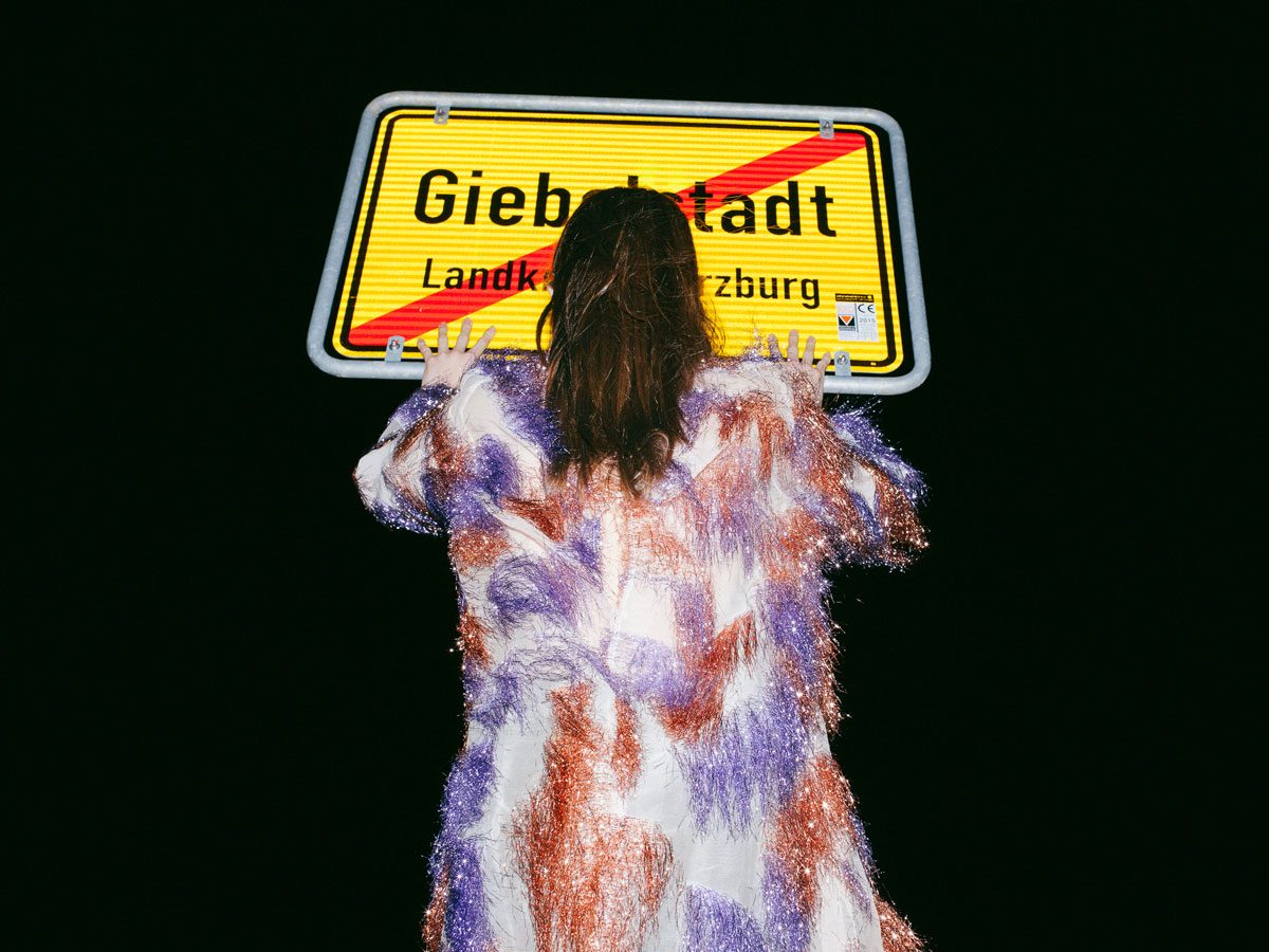 sign model odeeh