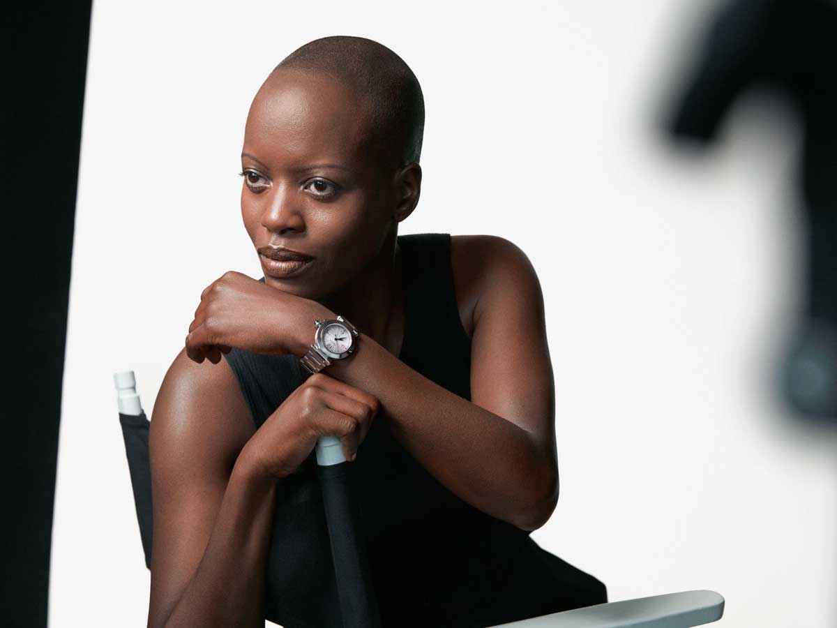 florence kasumba pasha de cartier black top chair watch white background