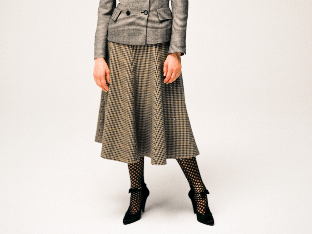 light skirt pumps