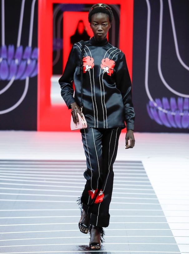 Milan Women’s Fashion Week Highlights F:W 2020 black suit red