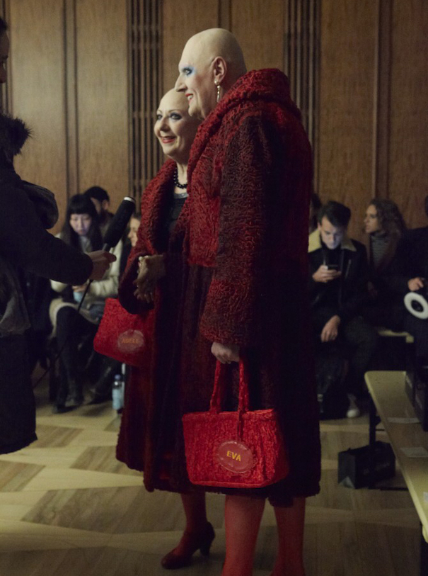 Berlin Fashion Week People Hosts Red Jacket Makeup Couple Red Bag Red Shoes