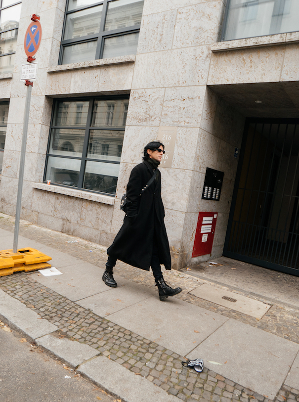 Walk through Berlin 2021 streetstyle