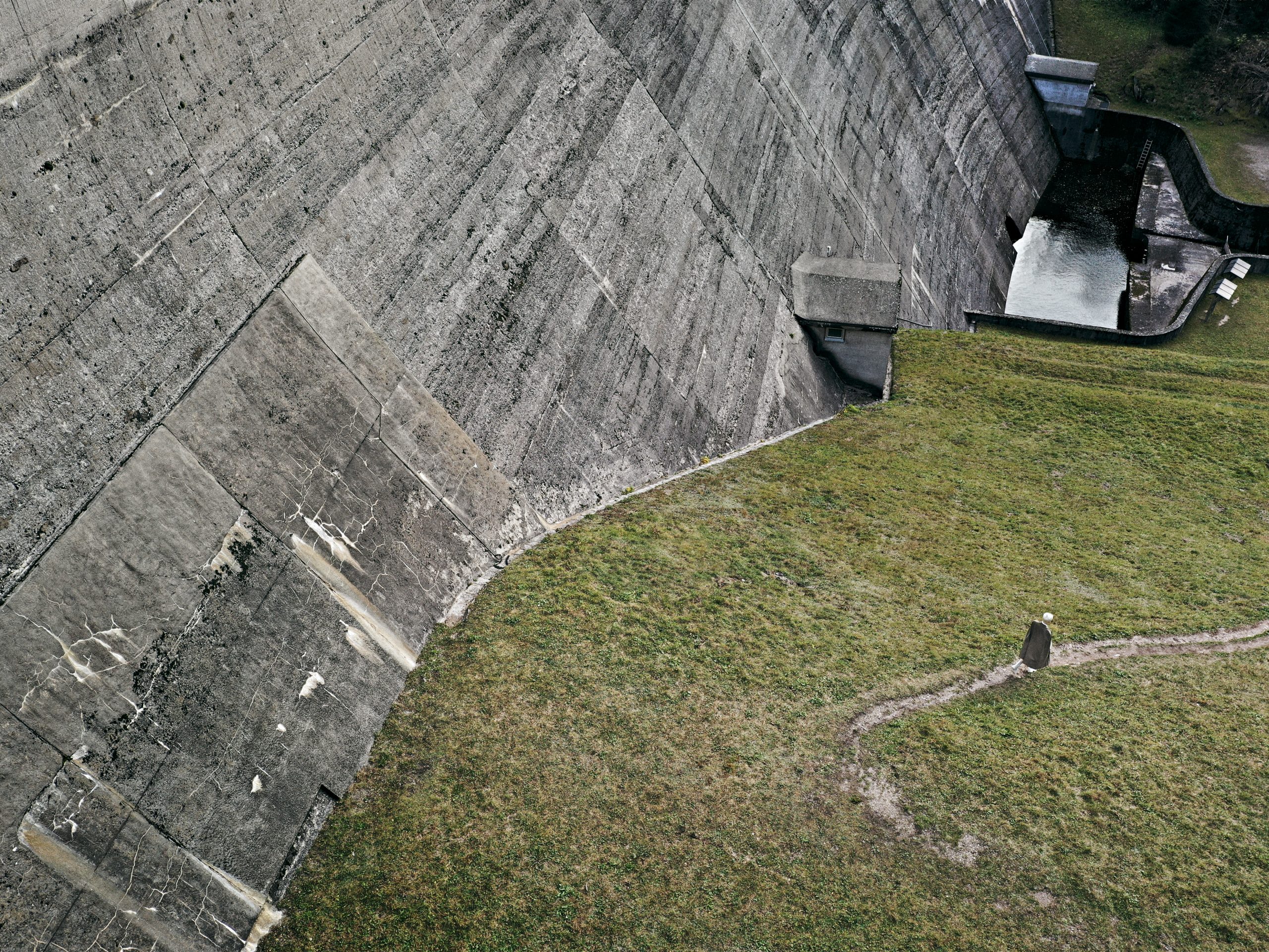 Der Schatz des Schluchsees Staudamm Staudamm Mauer Grüne Wiese Der Schatz des Schluchsees