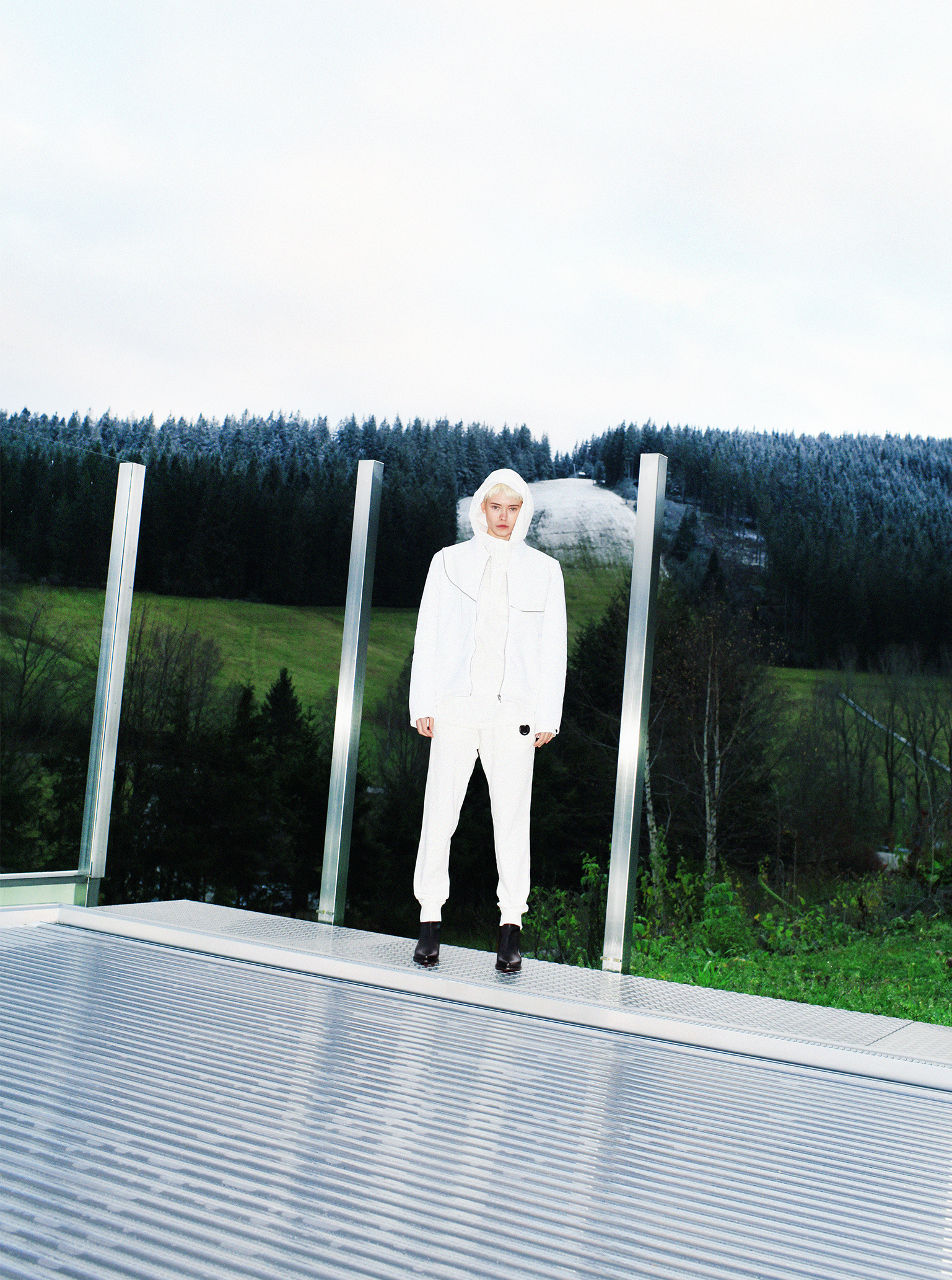 Designer Alexander Roys futuristic fashion white jacket Maike Inga