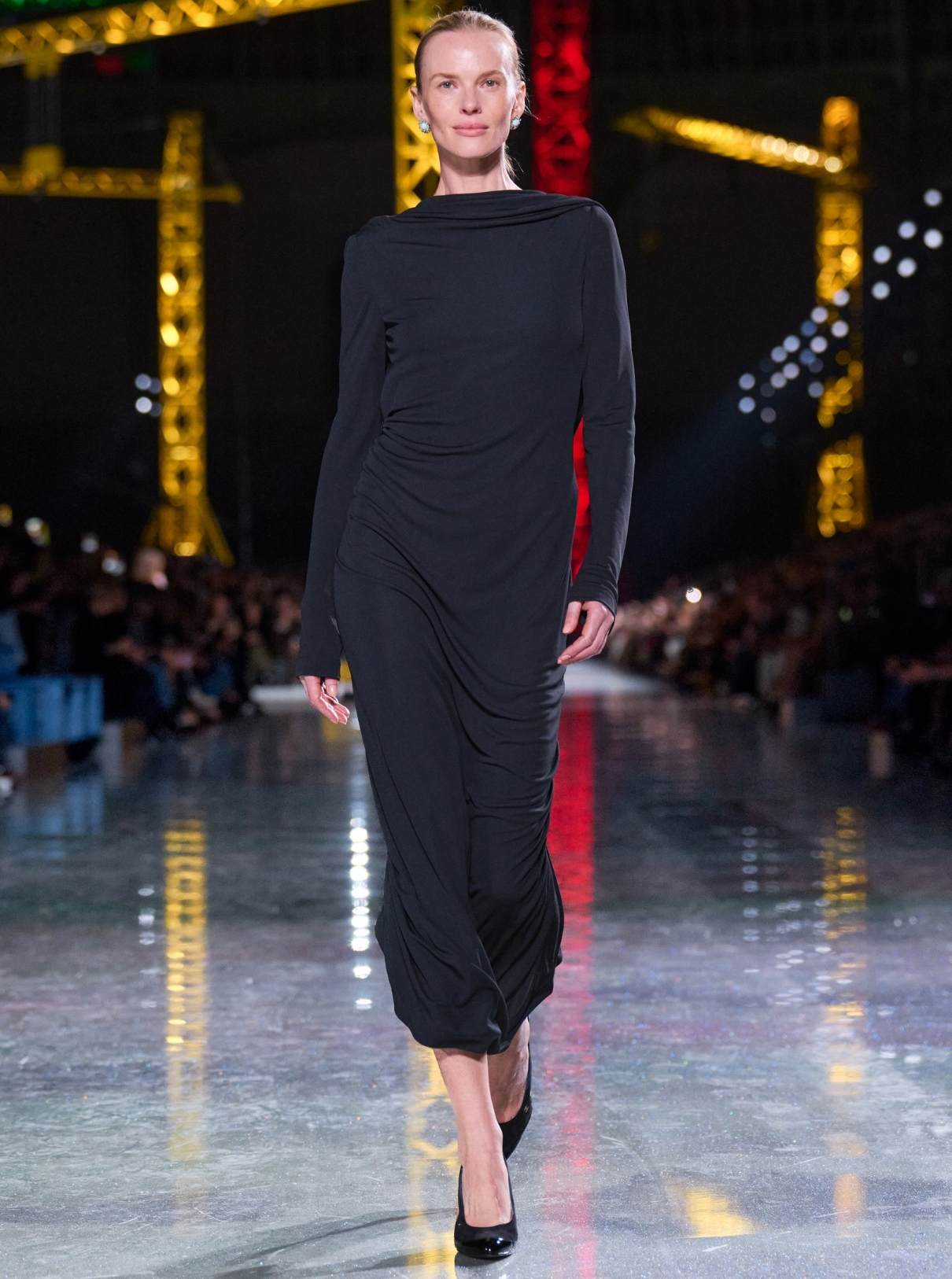 Anne V. closing Chanel F/W 2026