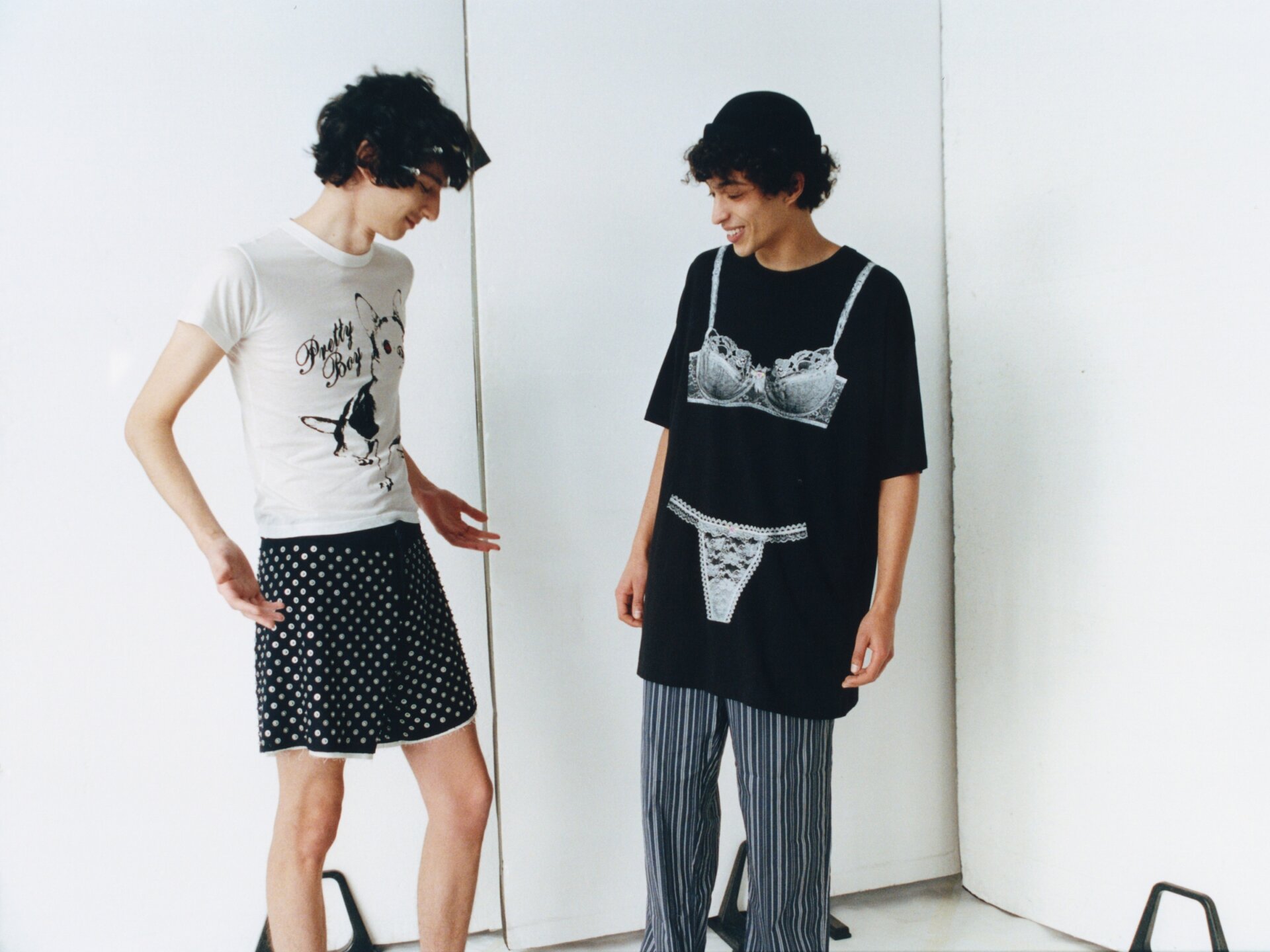 Two male models behind the scenes for ACHTUNG 51: Das Model shoot